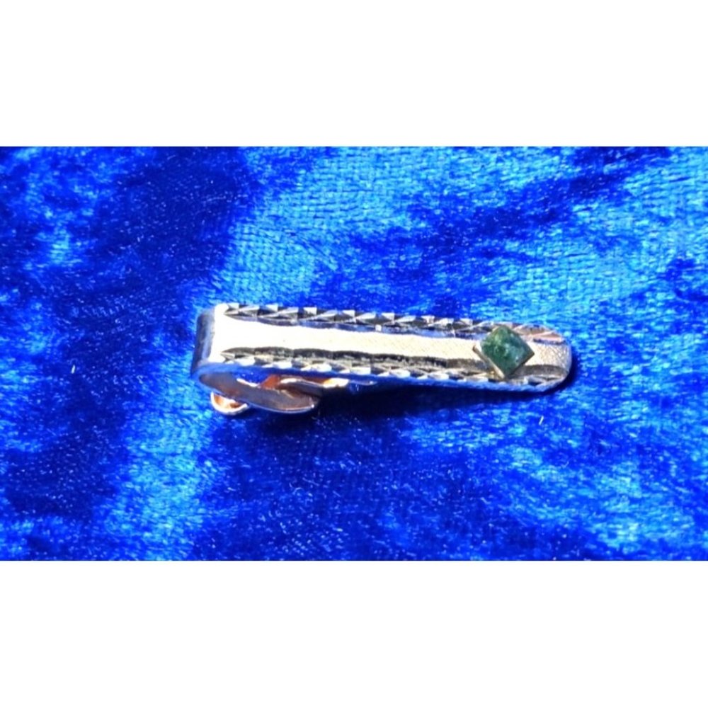 vintage mens gold tone shields diamond shape inset jade stone tie clasp